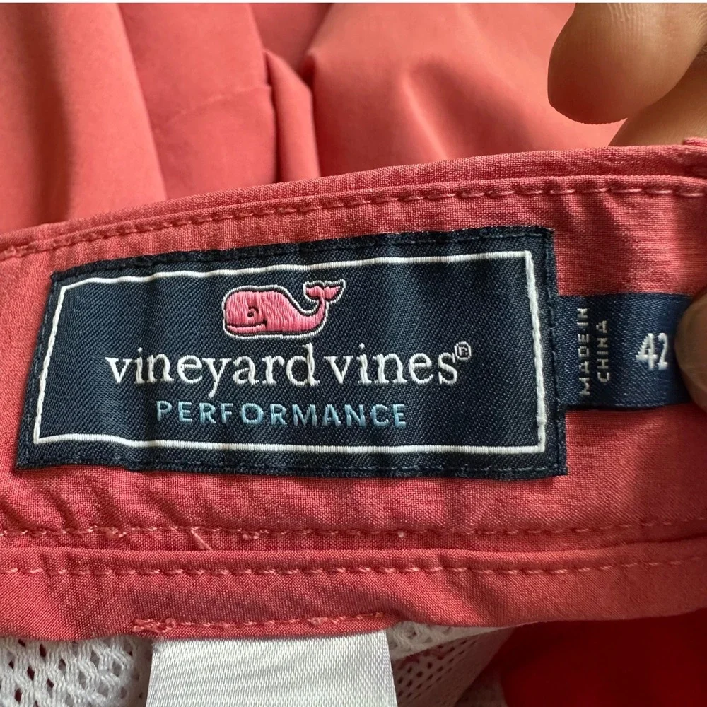 Vineyard Vines Shorts Men's‎ 42 Performance Breaker Shorts Salmon Pink Casual